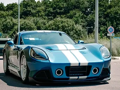 Студенти побудували купе Heritage ESX у стилі Shelby Daytona за 5 місяців