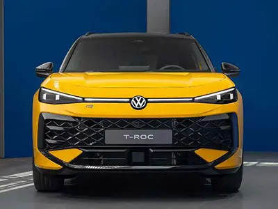 Volkswagen представил новое поколение T-Roc: дизайн, салон, моторы и старт продаж