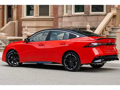 Nissan Sentra 2025: новый дизайн, технологии и характеристики обновленного седана